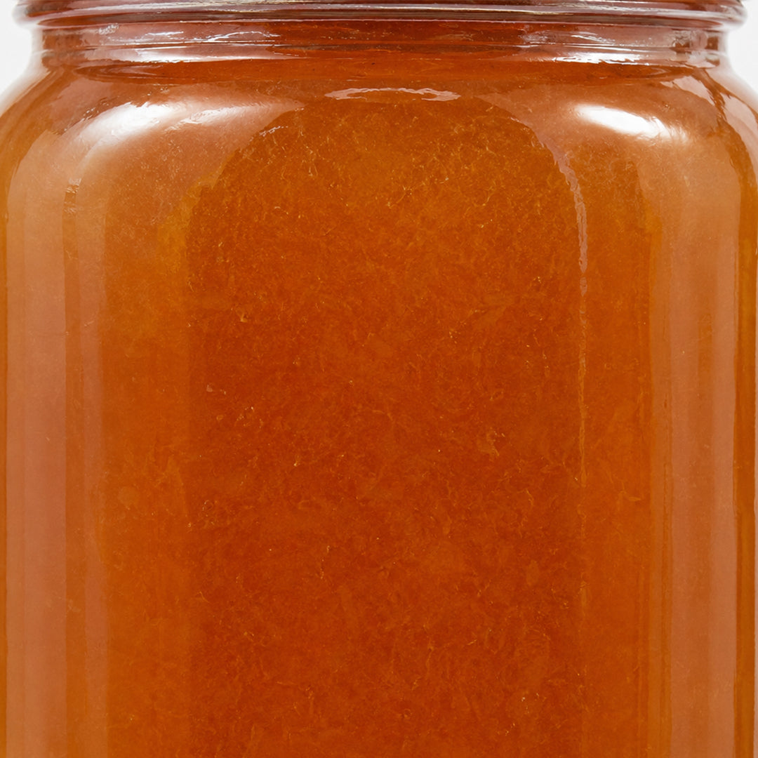 Couleur et texture du miel de bruyère cendrée